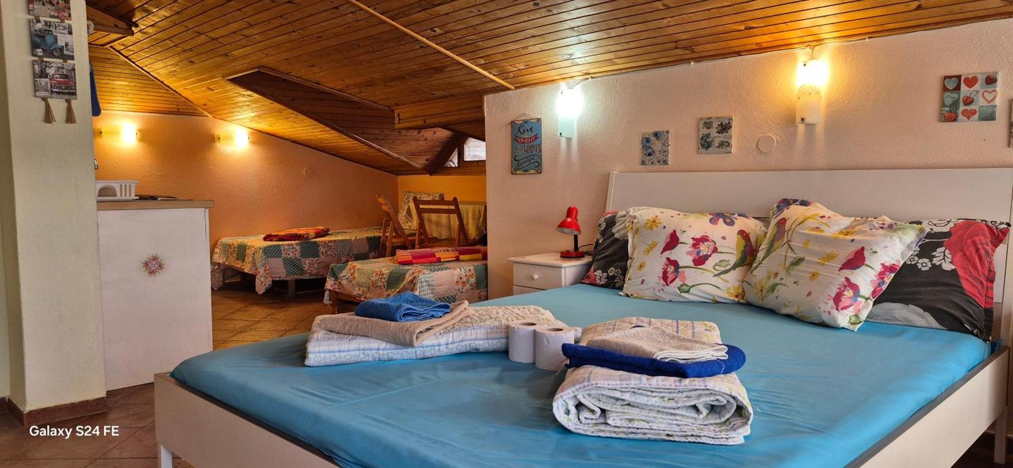 סינמורץ Guest House Fanny חדר תמונה